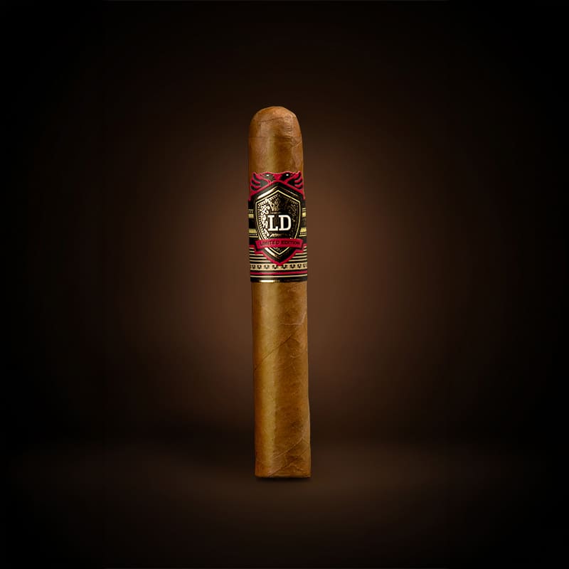 QNTO Wide Churchill Signature Edition